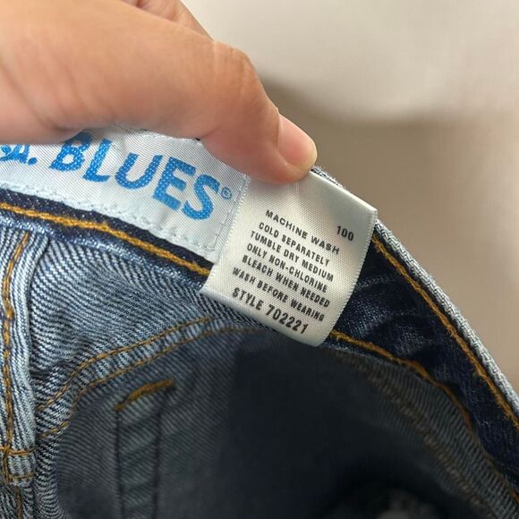 Vintage 90s 1990s LA Blues jeans with a straight leg and zipper fly. - Picture 4 of 6